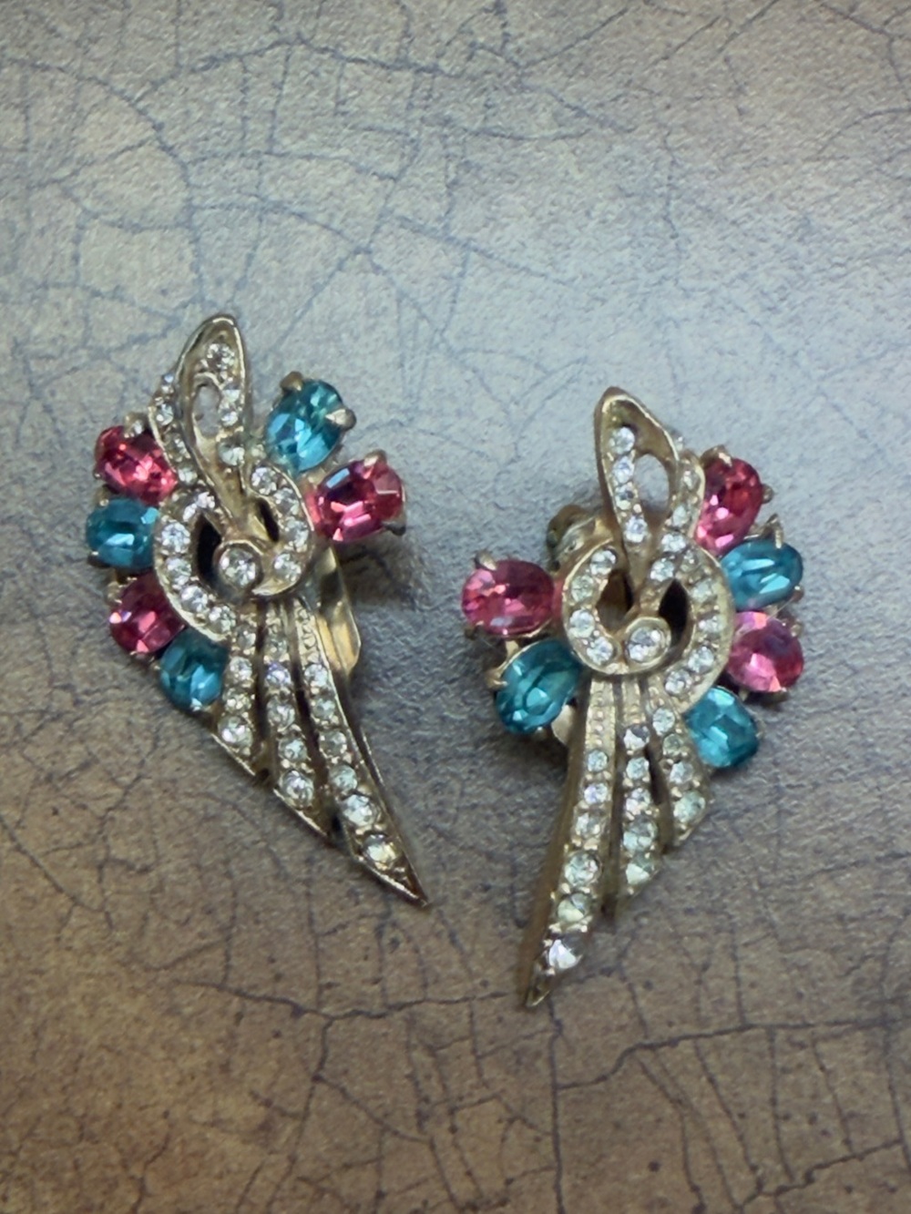 Vintage Gold-Tone Pink & Teal Crystal Musical Note Clip Earrings